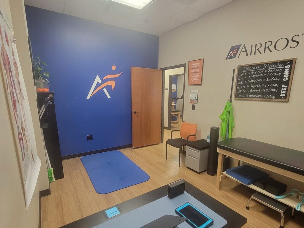 Recovery room at Airrosti Richardson with exercise mat featured